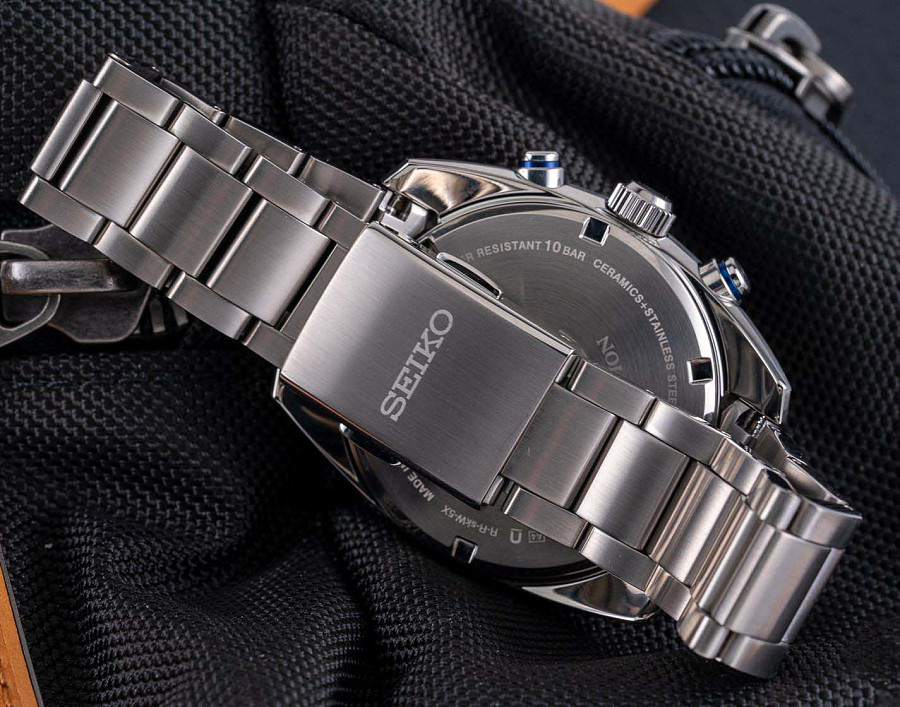 Часы Seiko Astron GPS Solar SSH093J1 — мужские, нержавеющая сталь
