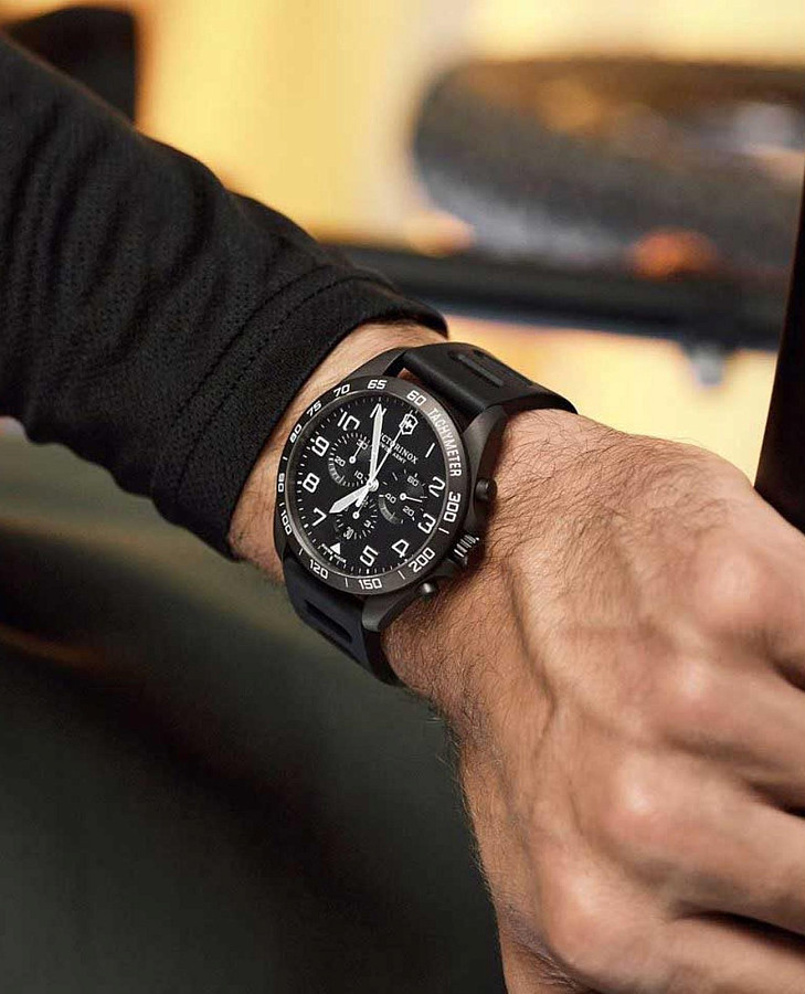 Часы Victorinox Fieldforce Sport Chronograph 241926.1 — кварцевые, сталь металл