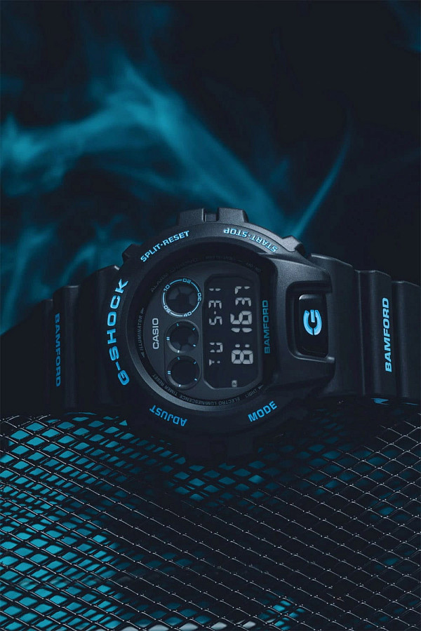 Часы Casio G-Shock DW-6900BWD-1DR — пластик, мужские