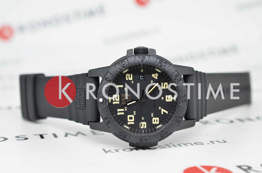 Часы Luminox Leatherback SEA Turtle Giant XS.0330 — кварцевые, карбон