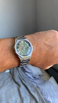 Фото покупателя: Японские наручные часы Casio Edifice EFR-S108D-3AVUDF (EFR-S108D-3A)