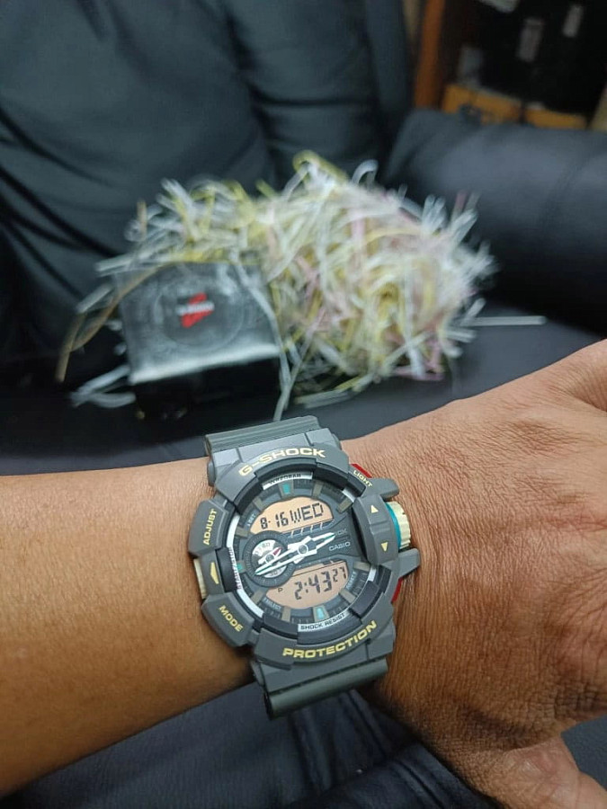 Часы Casio G-Shock GA-400PC-8ADR (GA-400PC-8A) — пластик, Япония