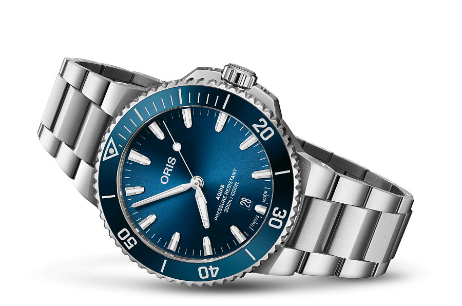 Часы Oris Aquis Date 01 733 7787 4135-07 8 22 04PEB — механические, металл сталь