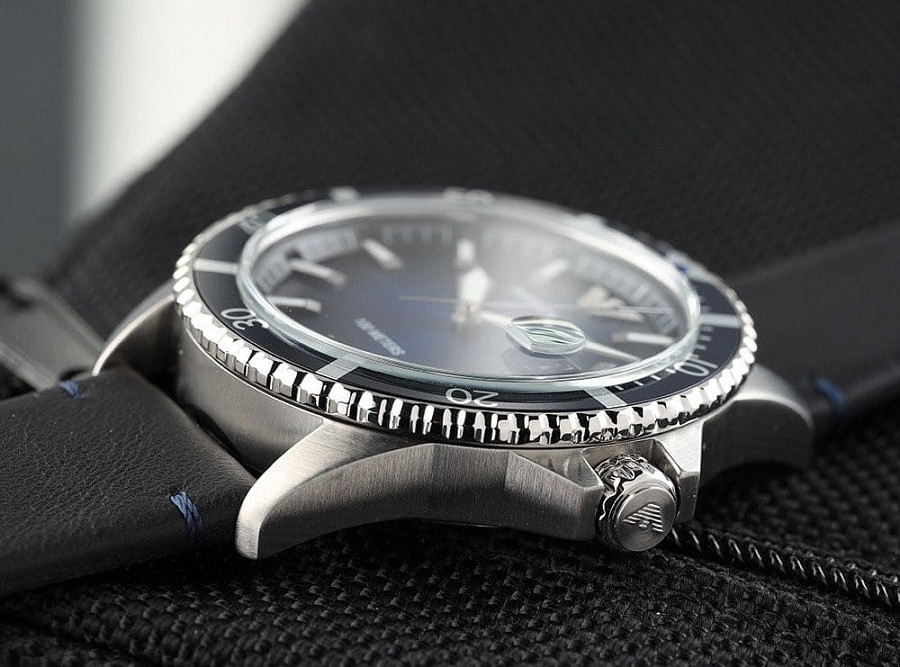 Часы Emporio Armani Diver AR11516 — мужские, кожаный