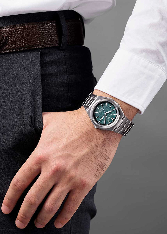 Часы Citizen Zenshin AW0130-85X — кварцевые, титан