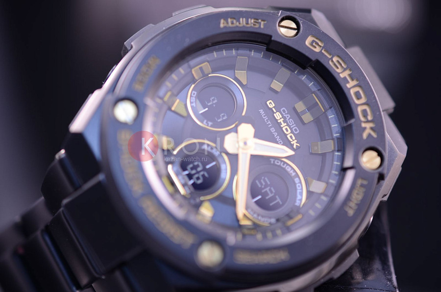 Часы Casio G-Shock GST-W300BD-1A — сталь, Япония