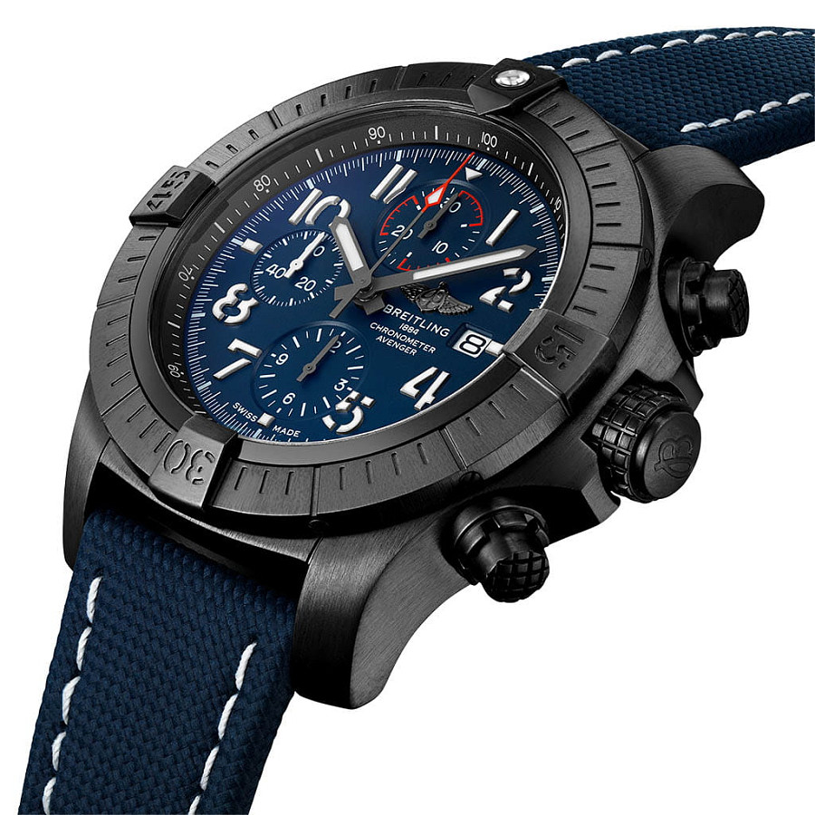 Часы Breitling Super Avenger Chronograph 48 Night Mission V13375101C1X1 — механические, титан