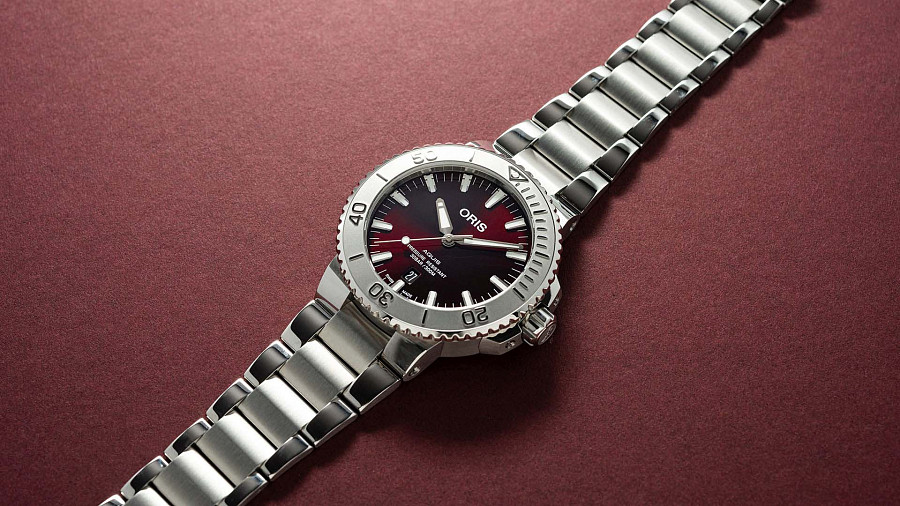 Часы Oris Aquis Date Relief 01 733 7766 4158-07 8 22 05PEB — нержавеющая сталь, мужские