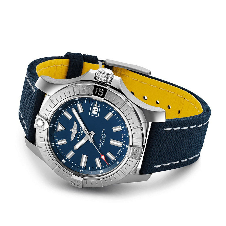 Часы Breitling Avenger Automatic 43 A17318101C1X1 — металл сталь, Швейцария