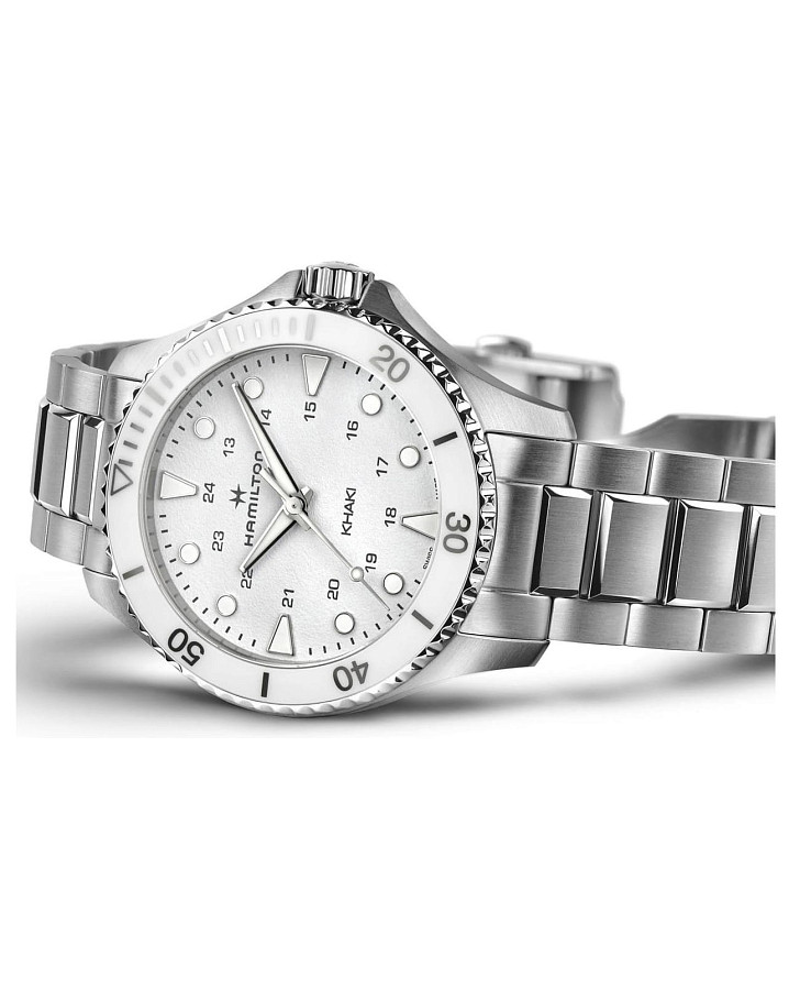 Часы Hamilton Khaki Navy Scuba Quartz H82221110 — артикул H82221110