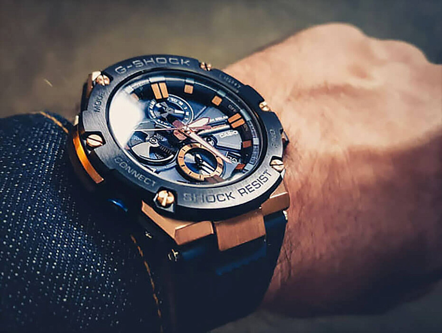 Часы Casio G-Shock GST-B100G-2A — пластик, мужские