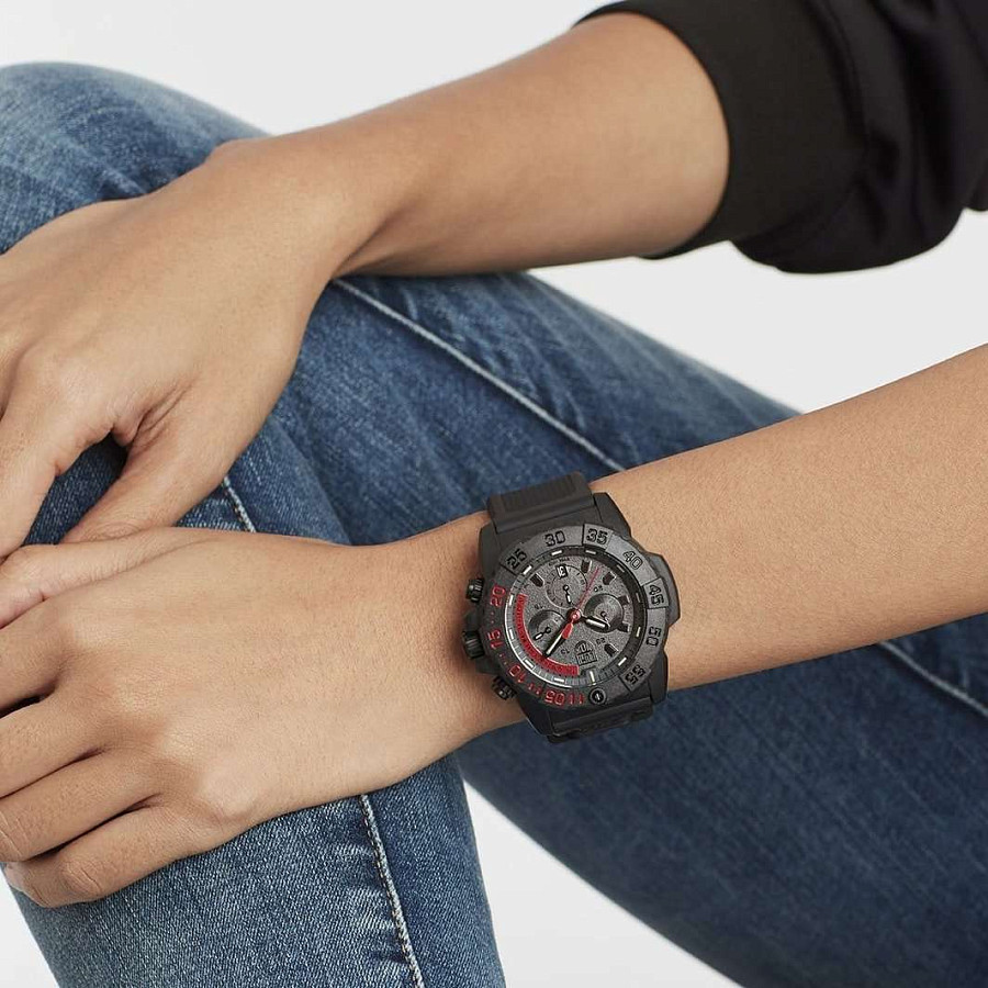 Часы Luminox Navy SEAL Chronograph 3580 Series XS.3581.EY — пластик карбон, Швейцария
