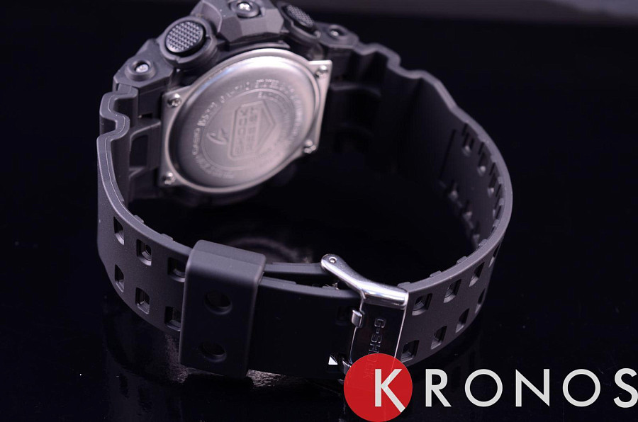 Часы Casio G-Shock GA-710-1A — Япония, электронные