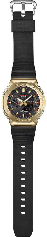 Часы Casio G-Shock GBM-2100CX-9A — кварцевые, пластик сталь
