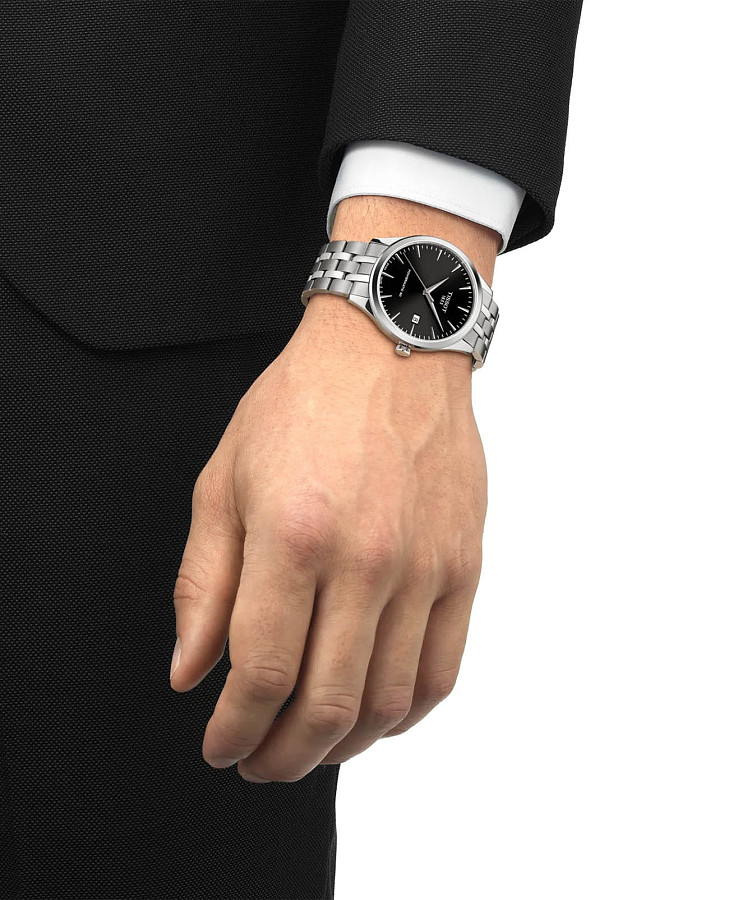 Часы Tissot Classic Dream 40mm T158.407.11.051.00 — артикул T1584071105100, мужские