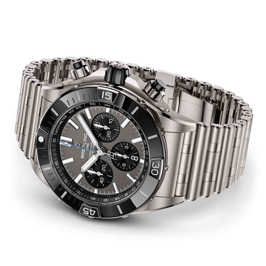 Часы Breitling Super Chronomat B01 44 mm EB0136251M1E1 — титан, Швейцария