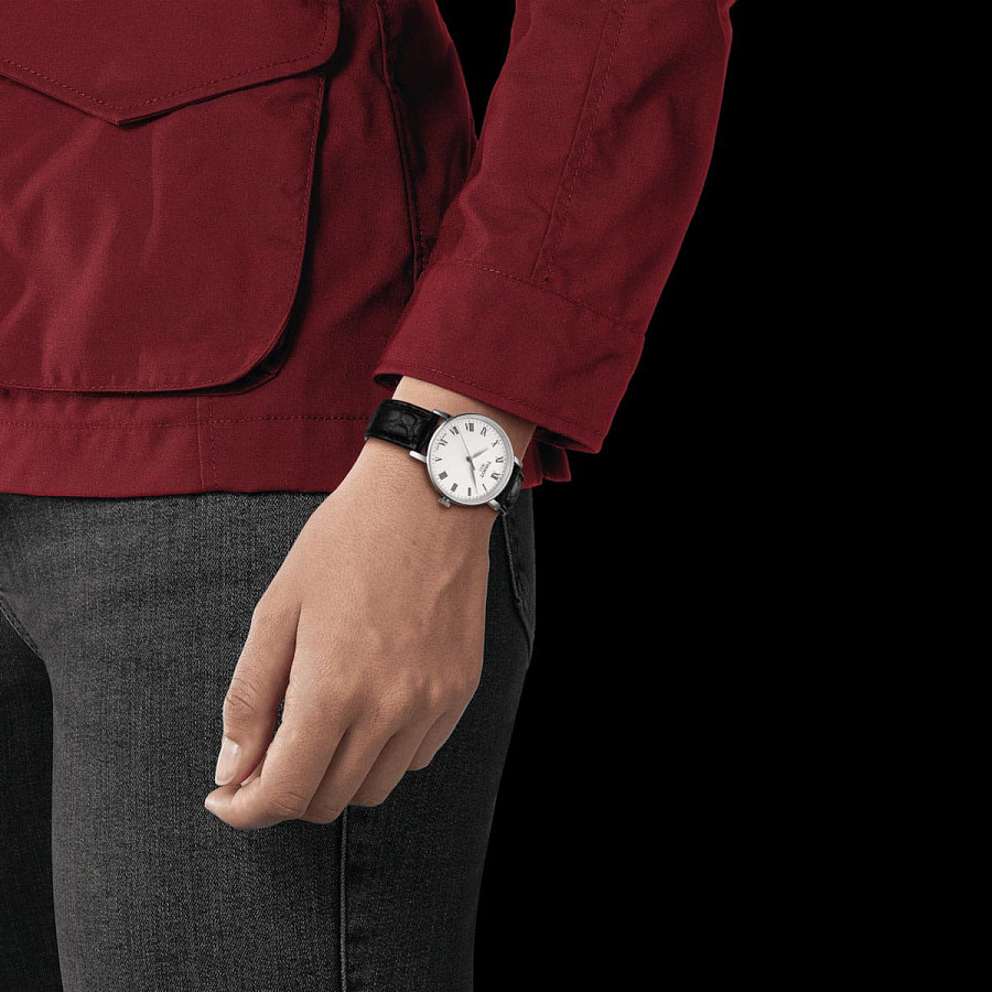Часы Tissot Everytime T143.210.16.033.00 — женские, черный