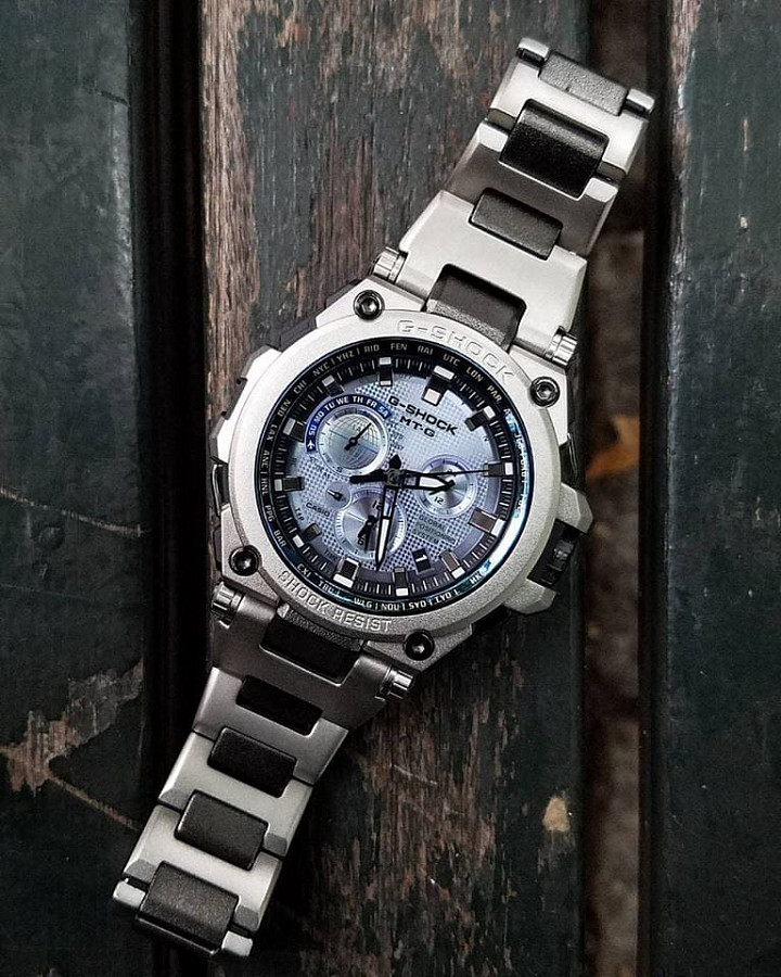 Часы Casio G-Shock Premium MTG-G1000RS-2A — электронные, сталь
