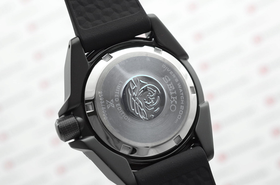 Часы Seiko Prospex SRPH11K1 — черный, сталь металл