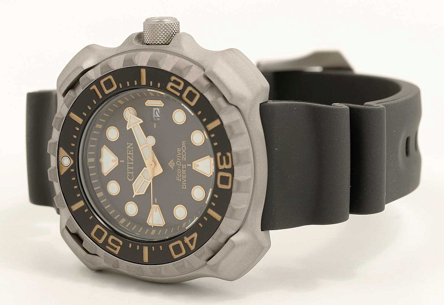 Часы Citizen Promaster BN0220-16E — кварцевые, Япония, мужские