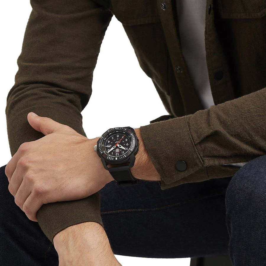 Часы Luminox Ice-Sar Arctic 1000 Series XL.1001 — Швейцария, кварцевые
