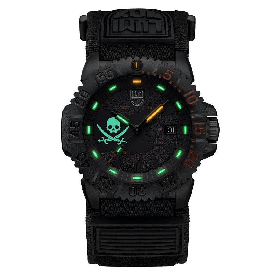 Часы Luminox Pirates 3050 Series - Limited Edition XS.3051.PIR.LE — Швейцария, кварцевые