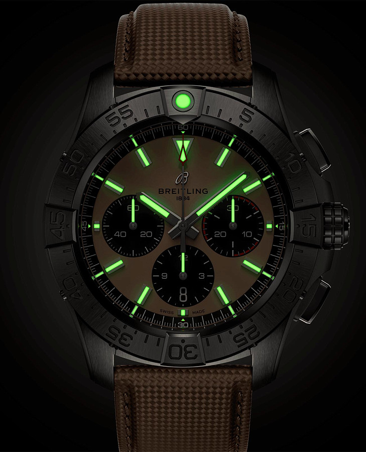 Часы Breitling Avenger B01 Chronograph 44 AB0147101A1X1 — Швейцария, механические