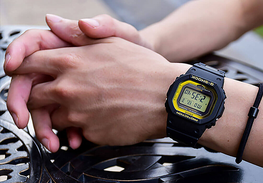 Часы Casio G-Shock GW-B5600BC-1 — электронные, Япония, мужские
