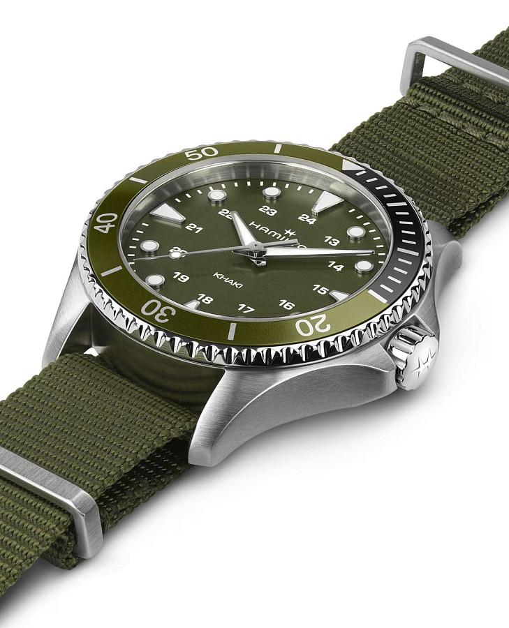 Часы Hamilton Khaki Navy Scuba Quartz H82241961 — Швейцария, кварцевые