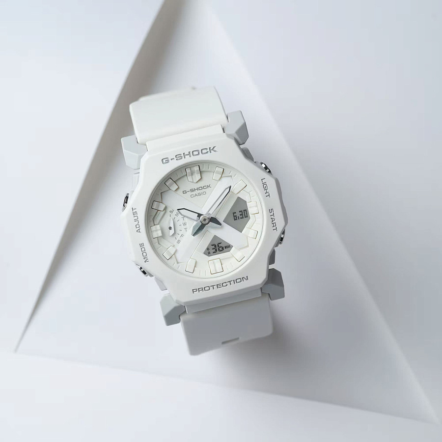 Часы Casio G-Shock GA-2300-7ADR (GA-2300-7A) — пластик, Япония