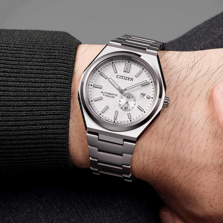 Часы Citizen Super Titanium NJ0180-80A — механические, титан