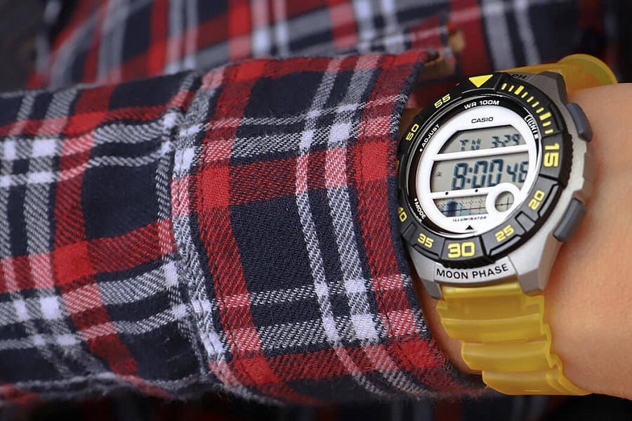 Часы Casio Collection LWS-1100H-9A — кварцевые, пластик