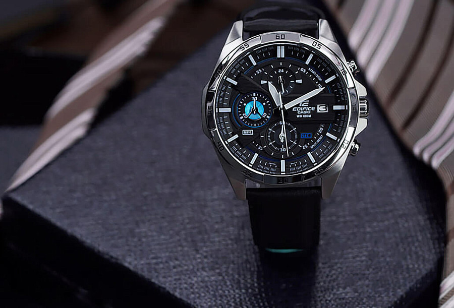 Часы Casio Edifice EFR-556L-1A — Япония, кварцевые