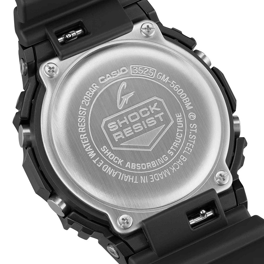 Часы Casio G-Shock GM-5600BM-1 — пластик, мужские