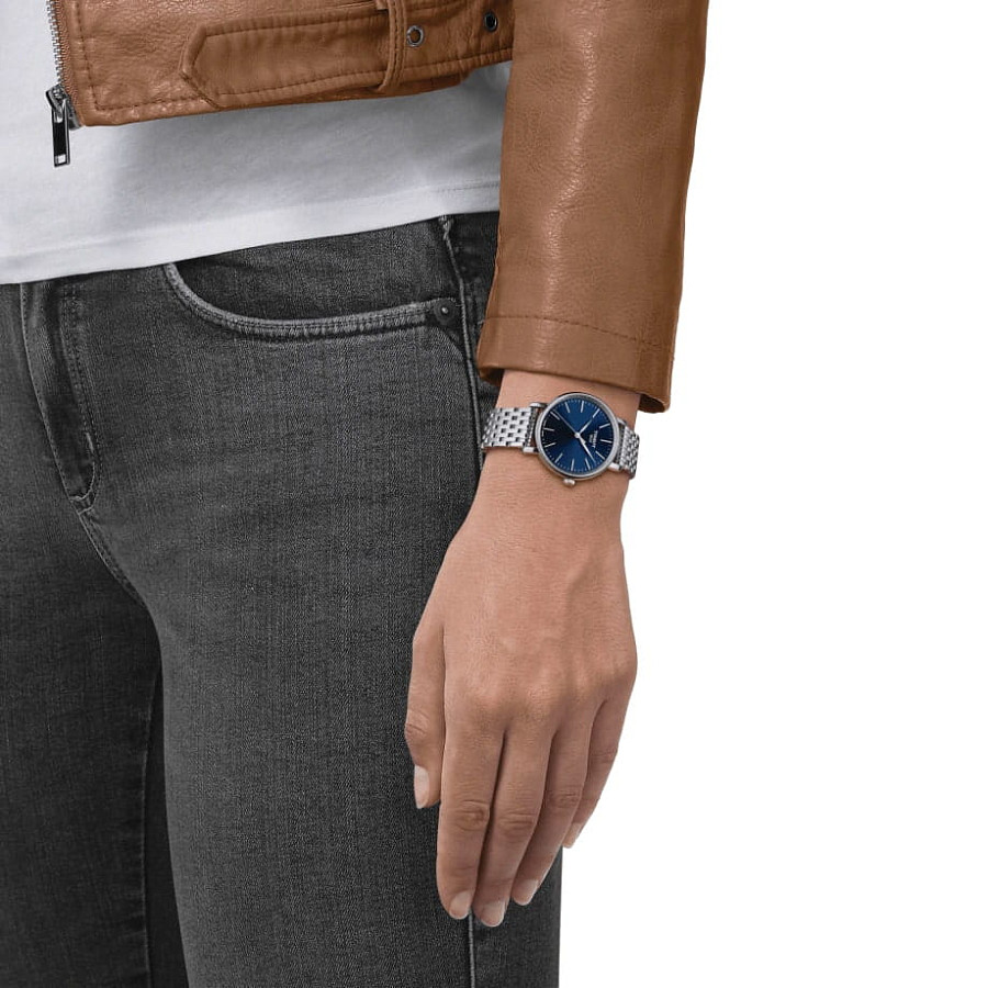 Часы Tissot Everytime Lady T143.210.11.041.00 — кварцевые, металл сталь