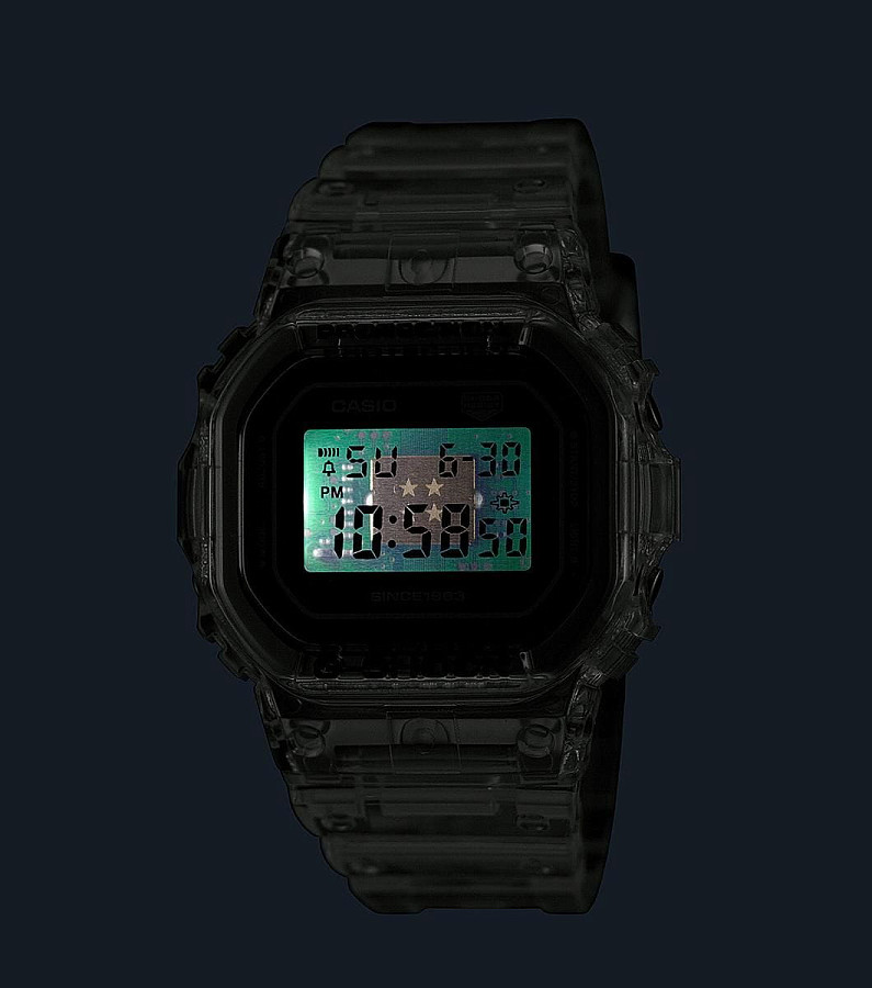 Часы Casio G-Shock DW-5040RX-7 — электронные, Япония, мужские