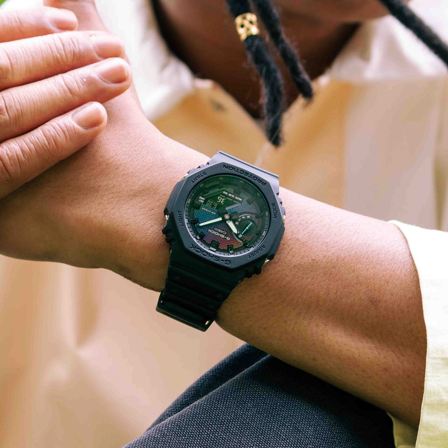 Часы Casio G-Shock GA-2100RW-1A — электронные, карбон пластик