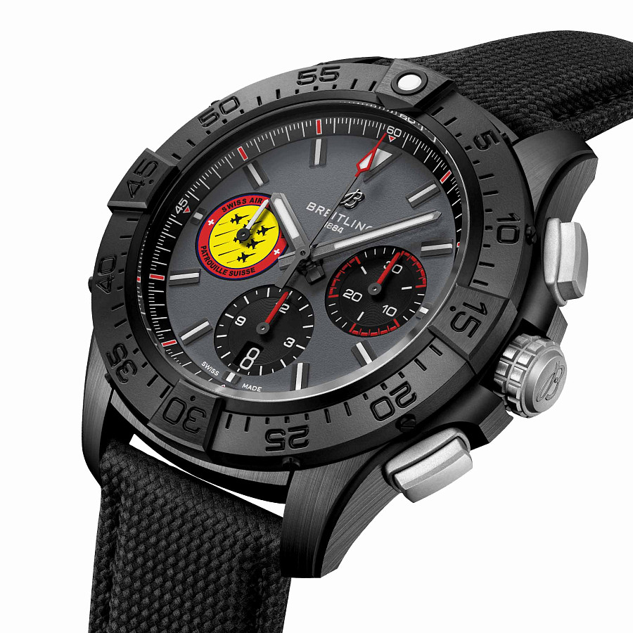 Часы Breitling Avenger B01 Chronograph 44 Swiss Air Force Team SB01471A1B1X1 — механические, керамика