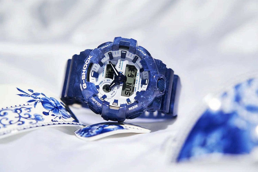 Часы Casio G-Shock GA-700BWP-2ADR (GA-700BWP-2A) — Япония, электронные