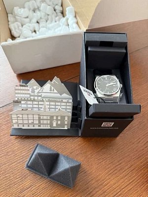 Фото покупателя: Швейцарские наручные часы Tissot PRX T137.410.11.051.00