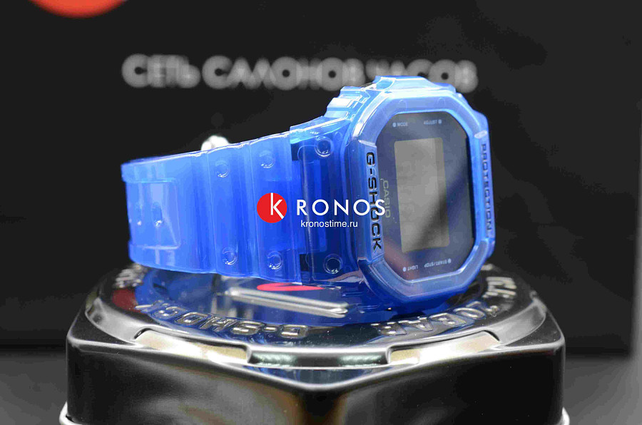 Часы Casio G-Shock DW-5600SB-2 — Япония, электронные
