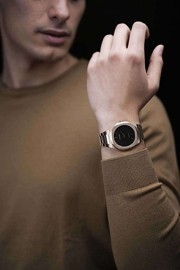 Часы D1 Milano Ultra Thin UTBJ16 — Италия, кварцевые