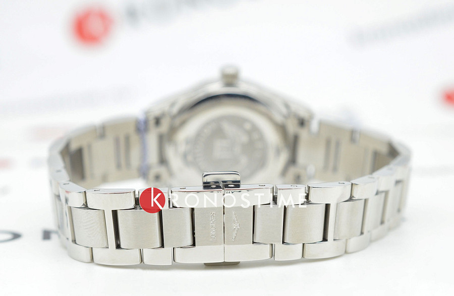 Часы Longines Conquest Classic L2.286.4.52.6 — Швейцария, кварцевые