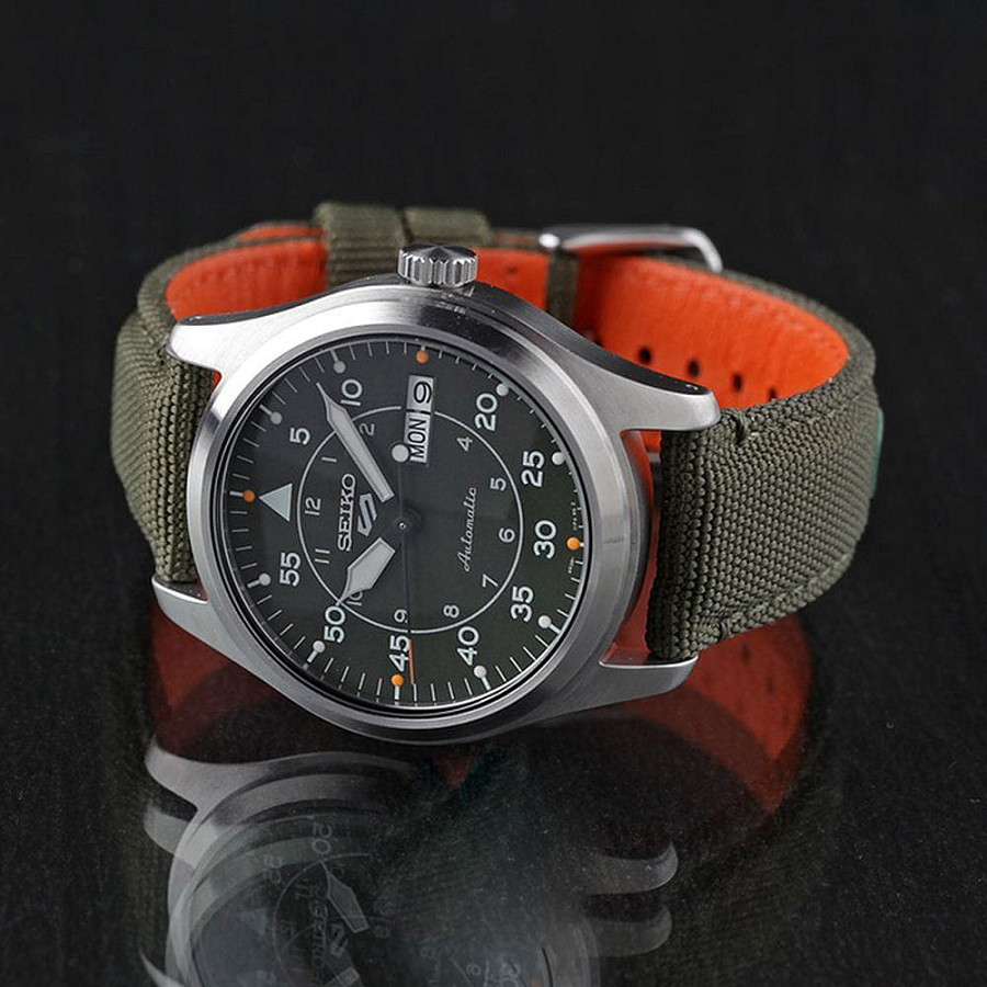 Часы Seiko 5 Sports SRPH29K1 — Япония, механические