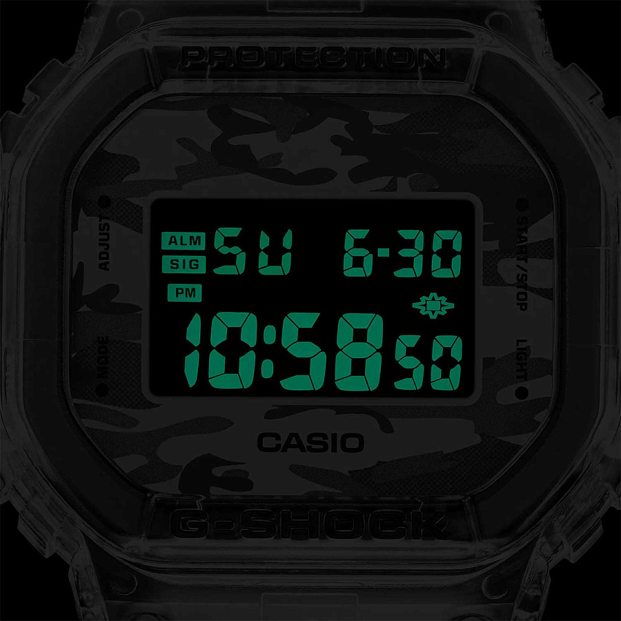 Часы Casio G-Shock DW-5600SKC-1E — пластик, мужские