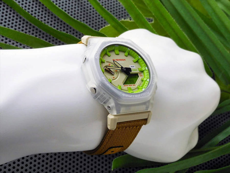 Часы Casio G-Shock GA-2100HUF-5A — карбон пластик, Япония