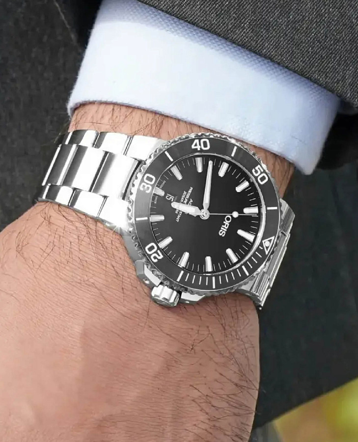 Часы Oris Aquis 01 733 7730 4134-07 8 24 05PEB — механические, Швейцария, мужские