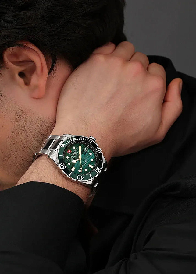 Часы Swiss Military Hanowa Offshore Diver SMWGH0005804 — мужские, нержавеющая сталь