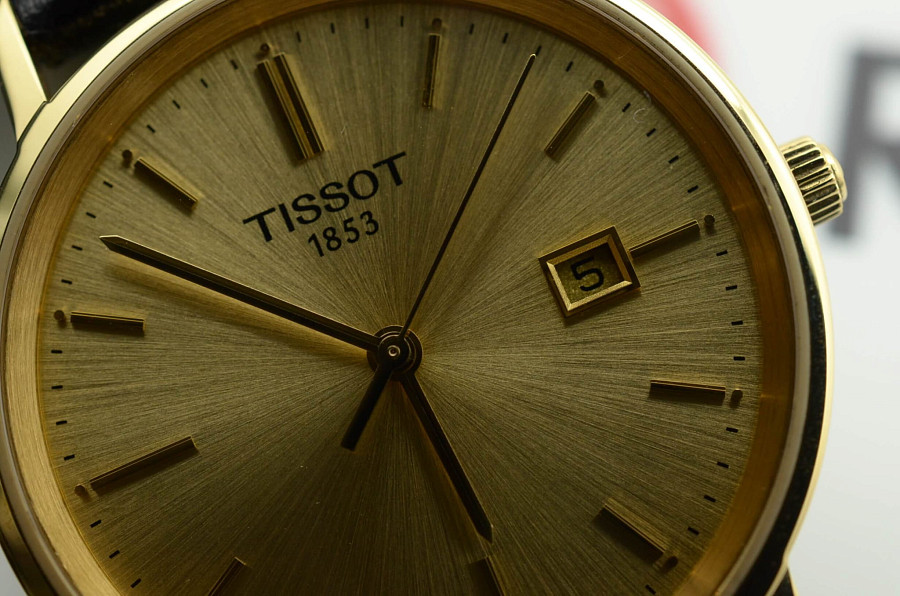 Часы Tissot Goldrun Sapphire Lady 18K Gold T922.210.16.021.00 — кожаный, женские