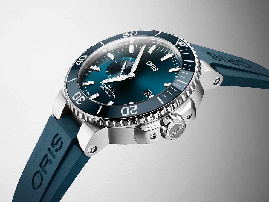 Часы Oris Aquis Small Second, Date 01 743 7733 4155-07 4 24 69EB — сталь металл, Швейцария